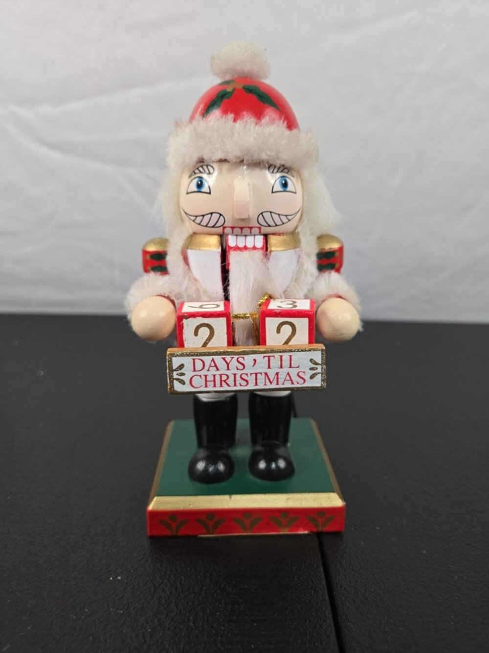 Santa Claus Count Down To Christmas Holiday Nut Cracker 8in